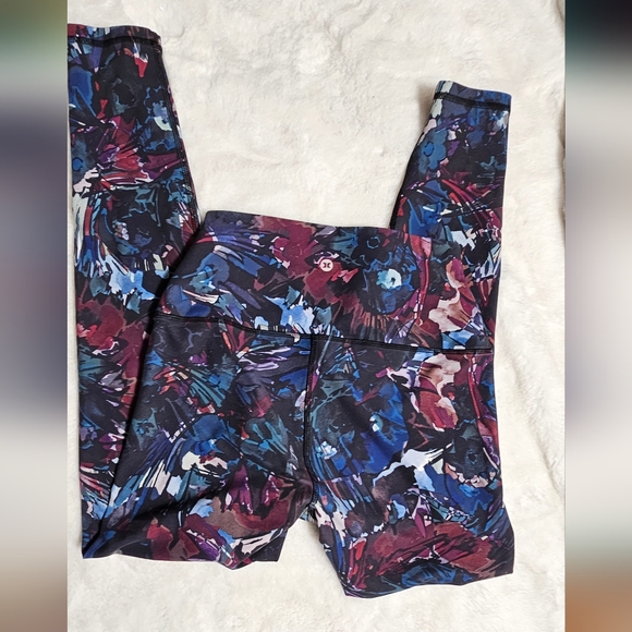 Reebok women's active wear size US small - Picture 5 of 6